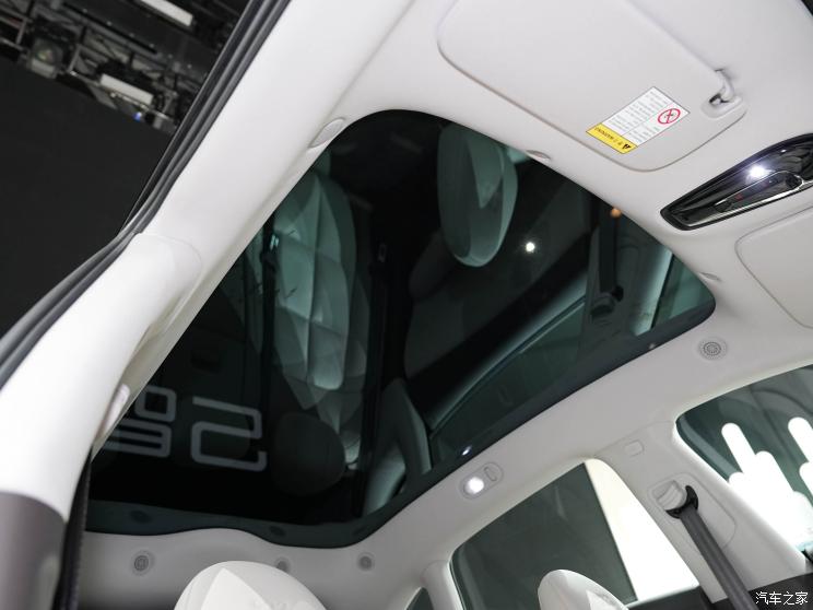 智己汽车 智己LS6 2023款 基本型 智己汽车 智己LS6 2023款 基本型