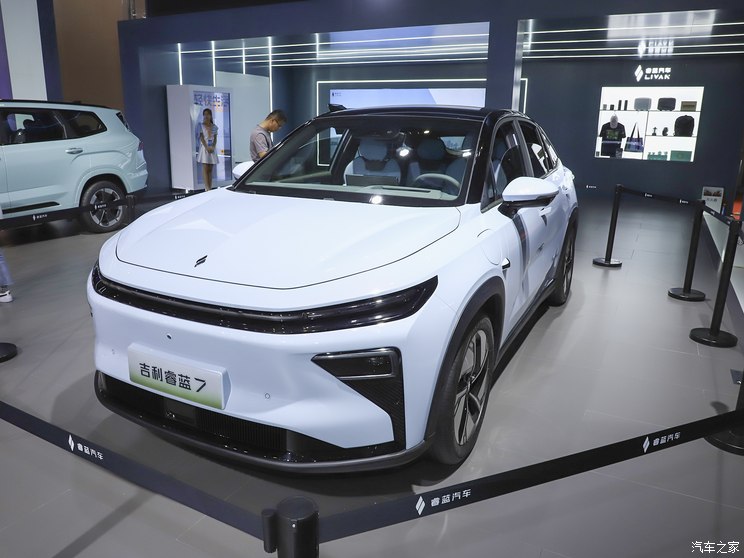 睿蓝汽车 睿蓝7 2023款 基本型 睿蓝汽车 睿蓝7 2023款 基本型