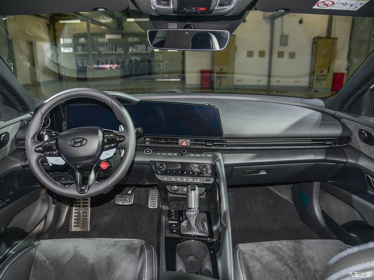 现代N 伊兰特Elantra N 2023款 2.0T N 现代N 伊兰特Elantra N 2023款 2.0T N