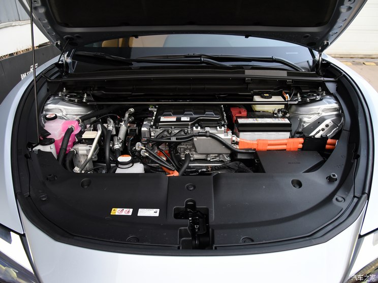 雷克萨斯 雷克萨斯RZ 2023款 450e 四驱纵享版 雷克萨斯 雷克萨斯RZ 2023款 450e 四驱纵享版