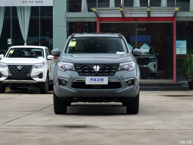 郑州日产 帕拉丁 2023款 2.0T 四驱智享型 郑州日产 帕拉丁 2023款 2.0T 四驱智享型