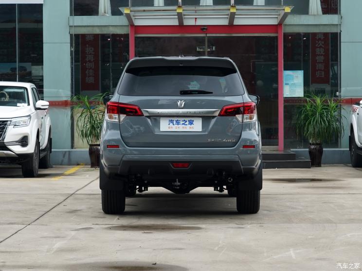 郑州日产 帕拉丁 2023款 2.0T 四驱智享型 郑州日产 帕拉丁 2023款 2.0T 四驱智享型