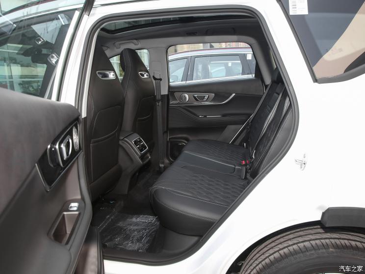 奇瑞汽车 瑞虎7 PLUS 2023款 改款 1.6TGDI DCT豪华型 奇瑞汽车 瑞虎7 PLUS 2023款 改款 1.6TGDI DCT豪华型