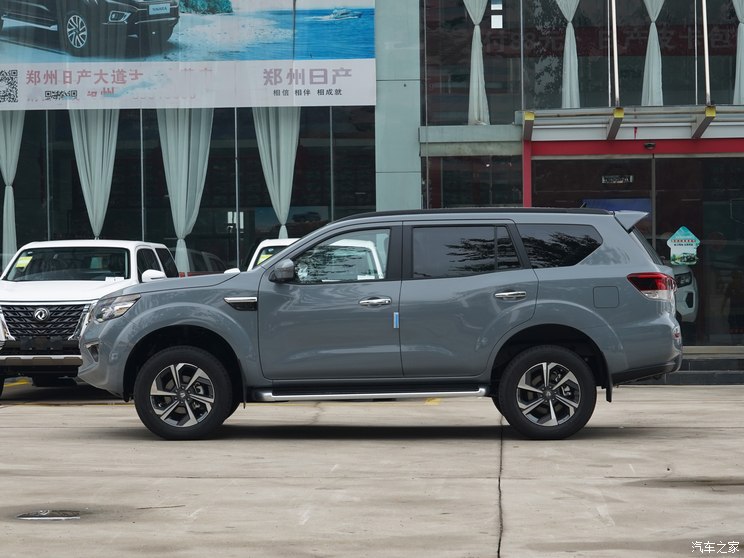 郑州日产 帕拉丁 2023款 2.0T 四驱智享型 郑州日产 帕拉丁 2023款 2.0T 四驱智享型