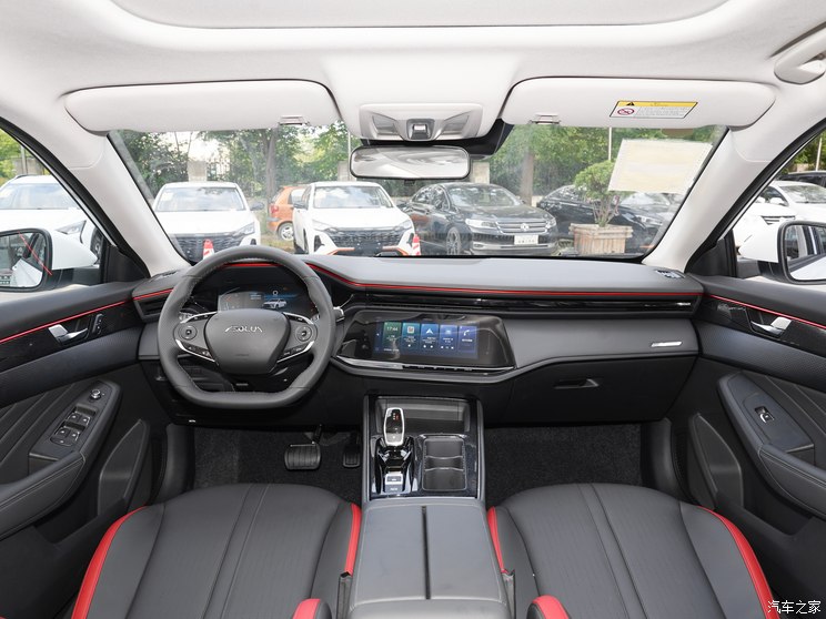 东风乘用车 奕炫MAX 2024款 1.5T 尊贵版 东风乘用车 奕炫MAX 2024款 1.5T 尊贵版