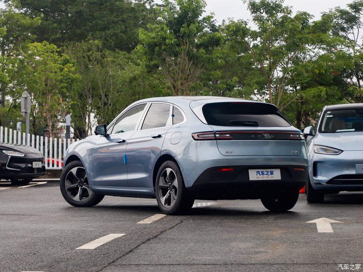 赛力斯汽车 问界M5 2023款 增程后驱标准版 赛力斯汽车 问界M5 2023款 增程后驱标准版