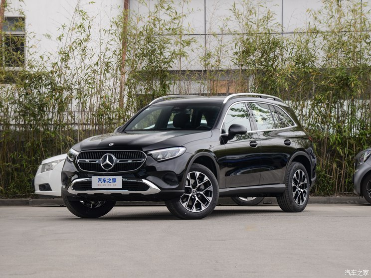 北京奔驰 奔驰GLC 2023款 GLC 260 L 4MATIC 动感型 5座 北京奔驰 奔驰GLC 2023款 GLC 260 L 4MATIC 动感型 5座