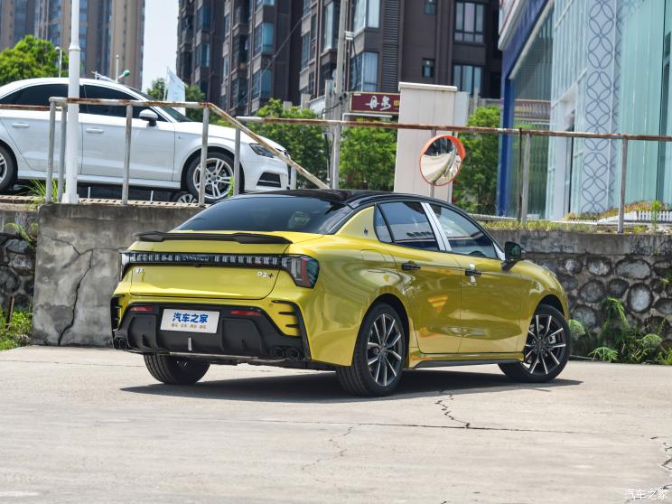 领克 领克03 2023款 03+ 2.0TD 自动驭风版 领克 领克03 2023款 03+ 2.0TD 自动驭风版