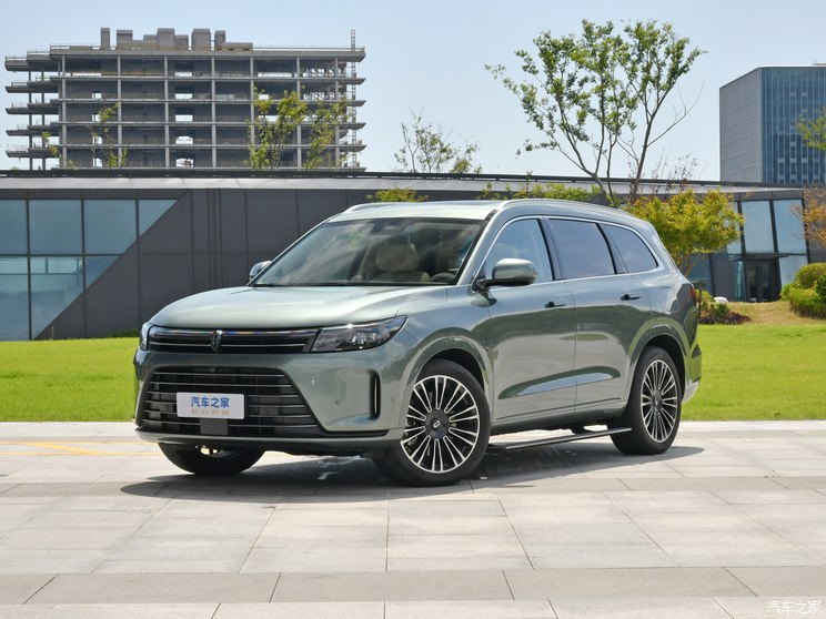 赛力斯汽车 问界M7 2024款 1.5T 四驱Plus版 5座 赛力斯汽车 问界M7 2024款 1.5T 四驱Plus版 5座