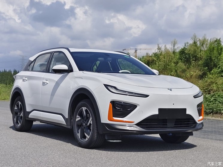 合众汽车 哪吒X 2023款 基本型 合众汽车 哪吒X 2023款 基本型