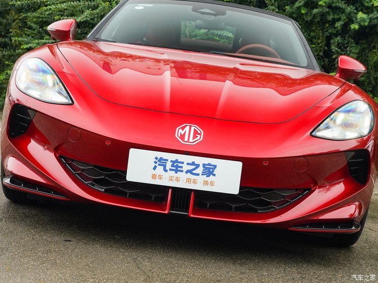 上汽集团 MG Cyberster 2023款 两驱版 250kW 上汽集团 MG Cyberster 2023款 两驱版 250kW