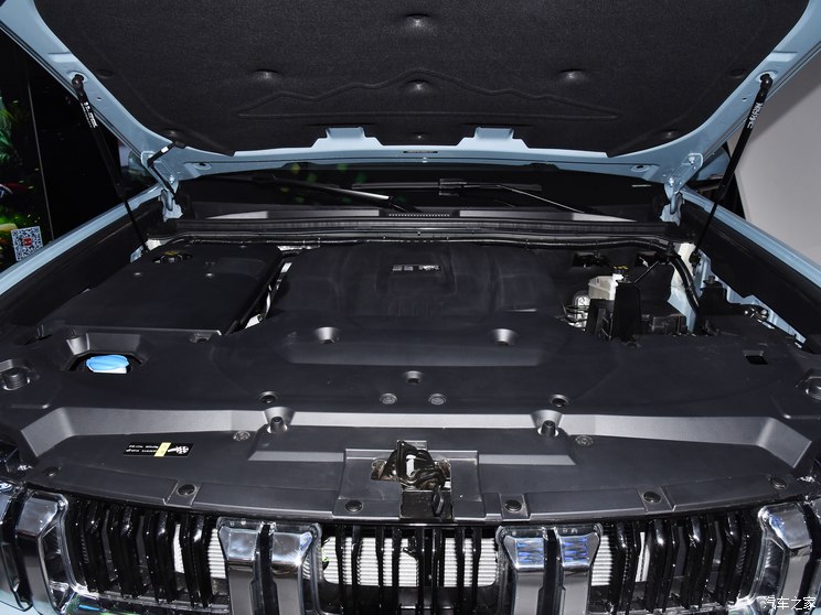 北京越野 北京BJ60 2022款 2.0T 五一版七座 北京越野 北京BJ60 2022款 2.0T 五一版七座