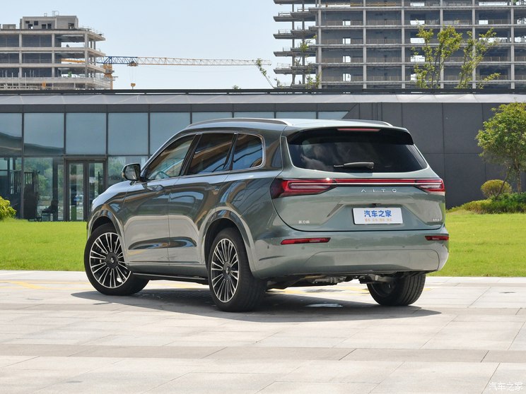 赛力斯汽车 问界M7 2024款 1.5T 四驱Plus版 5座 赛力斯汽车 问界M7 2024款 1.5T 四驱Plus版 5座