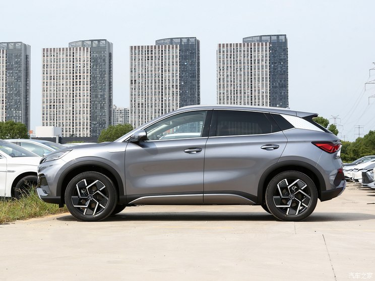 比亚迪 元PLUS 2023款 冠军版 510KM 超越型 比亚迪 元PLUS 2023款 冠军版 510KM 超越型