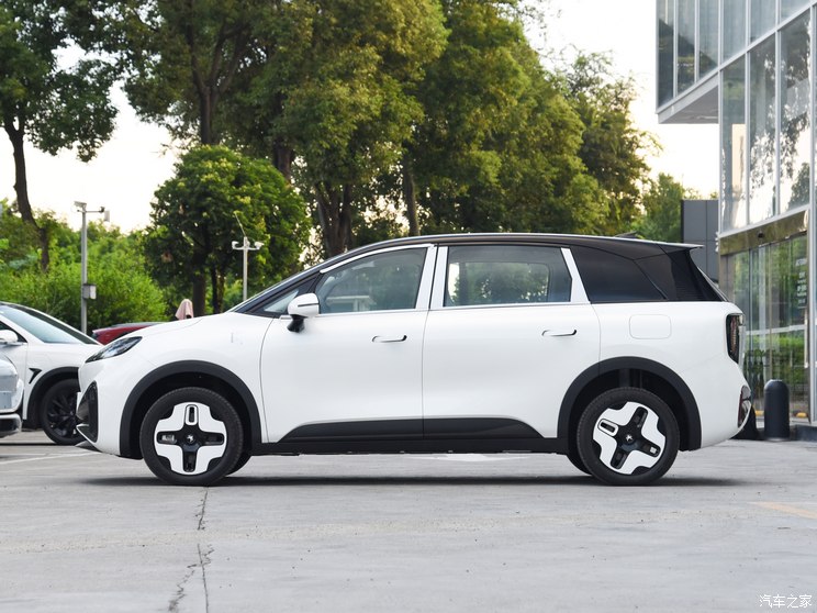 北汽新能源 极狐考拉 2023款 家庭版Pro 北汽新能源 极狐考拉 2023款 家庭版Pro