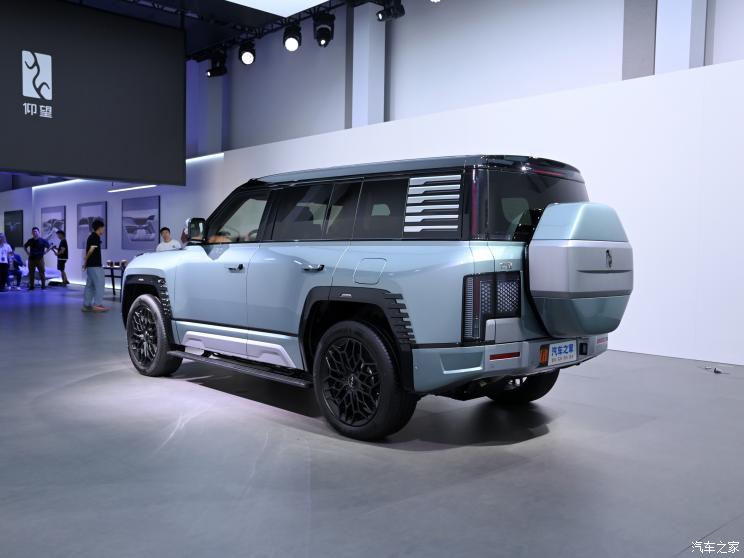 仰望 仰望U8 2023款 豪华版 仰望 仰望U8 2023款 豪华版