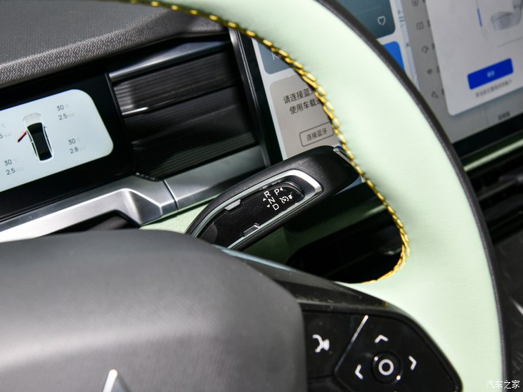 睿蓝汽车 睿蓝7 2023款 605km 猎光 睿蓝汽车 睿蓝7 2023款 605km 猎光