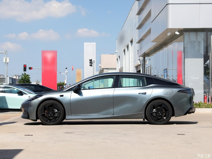 埃安 昊铂GT 2023款 560七翼版 埃安 昊铂GT 2023款 560七翼版