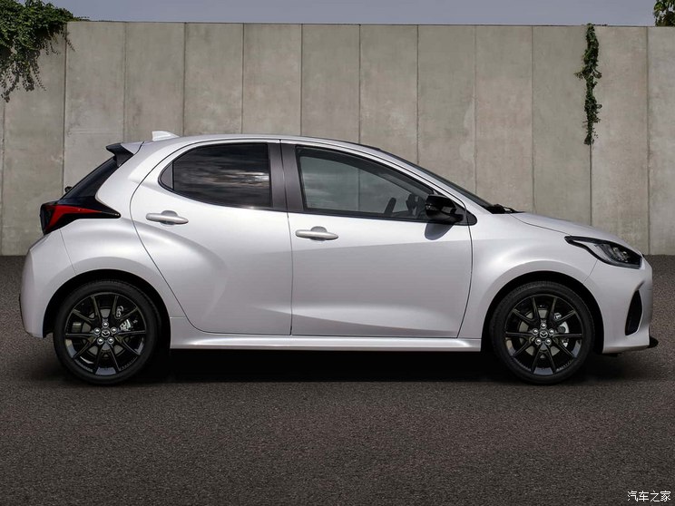 马自达(进口) 马自达2(进口) 2024款 Hybrid 马自达(进口) 马自达2(进口) 2024款 Hybrid