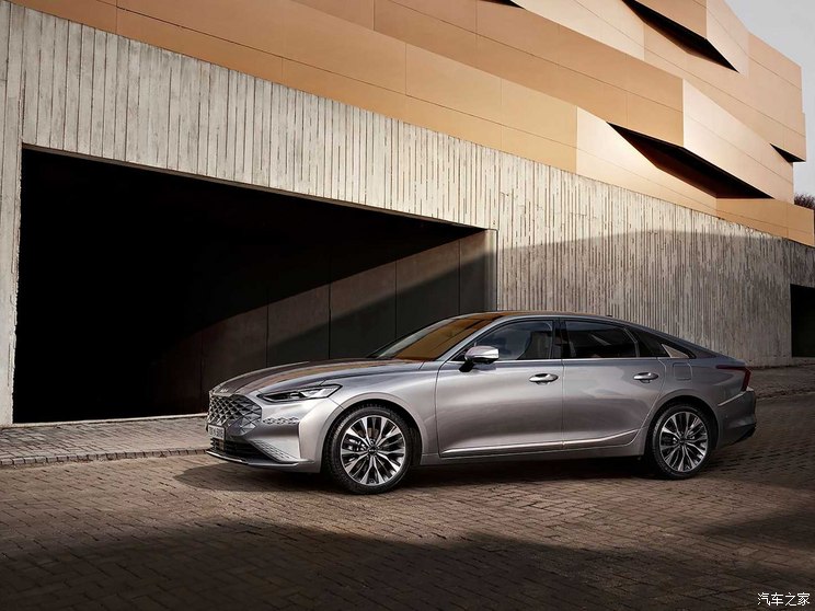 起亚(进口) 起亚K8 2021款 基本型 起亚(进口) 起亚K8 2021款 基本型