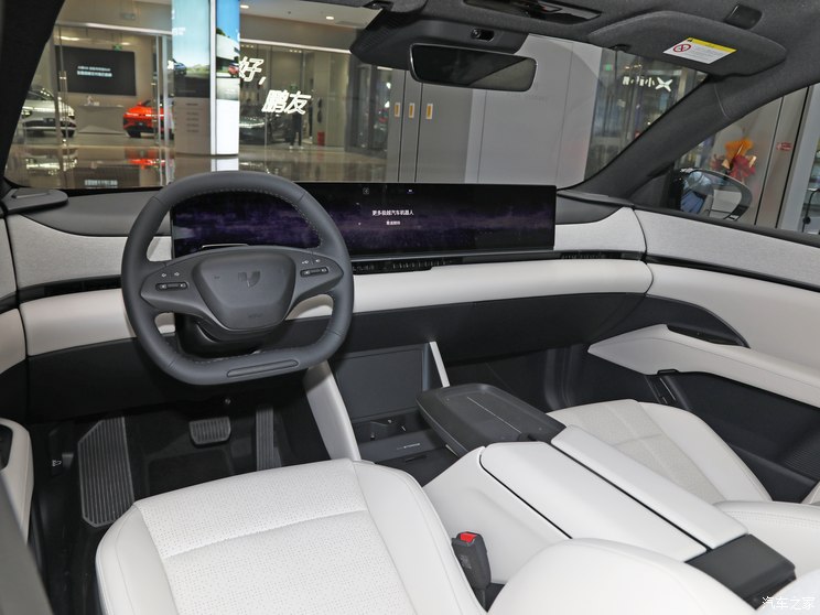 吉利汽车 极越01 2023款 磷酸铁锂 吉利汽车 极越01 2023款 磷酸铁锂