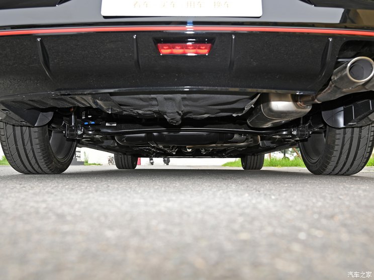 北京现代 伊兰特 2023款 240TGDi DCT N Line TOP旗舰版 北京现代 伊兰特 2023款 240TGDi DCT N Line TOP旗舰版