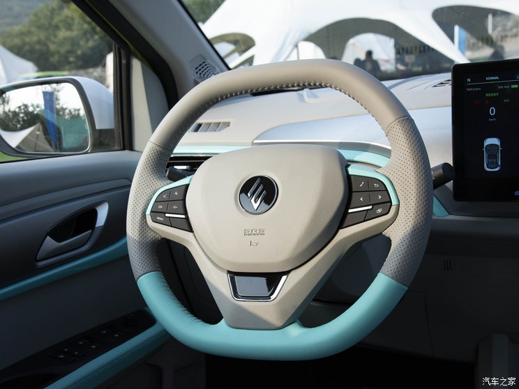 江铃集团新能源 易至EV3 2023款 320KM 青春豪华版 江铃集团新能源 易至EV3 2023款 320KM 青春豪华版