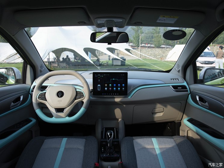 江铃集团新能源 易至EV3 2023款 青春版 320KM 豪华版 江铃集团新能源 易至EV3 2023款 青春版 320KM 豪华版