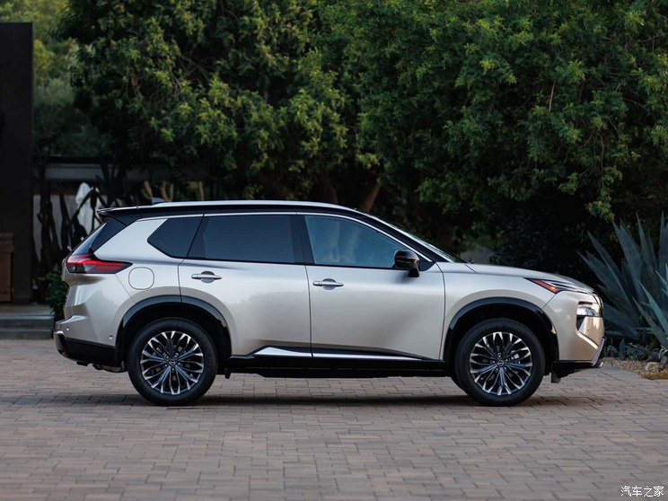 日产(进口) Rogue 2024款 基本型 日产(进口) Rogue 2024款 基本型