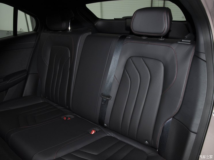 合众汽车 哪吒X 2023款 500 合众汽车 哪吒X 2023款 500