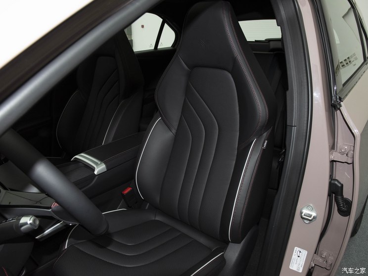 合众汽车 哪吒X 2023款 500 合众汽车 哪吒X 2023款 500