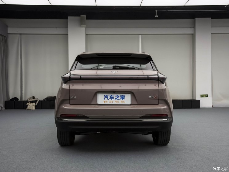 合众汽车 哪吒X 2023款 500 合众汽车 哪吒X 2023款 500