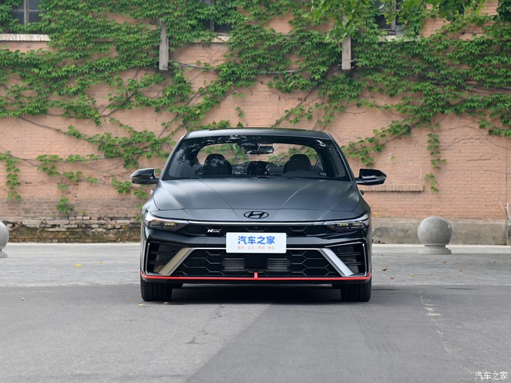 北京现代 伊兰特 2023款 240TGDi DCT N Line TOP旗舰版 北京现代 伊兰特 2023款 240TGDi DCT N Line TOP旗舰版