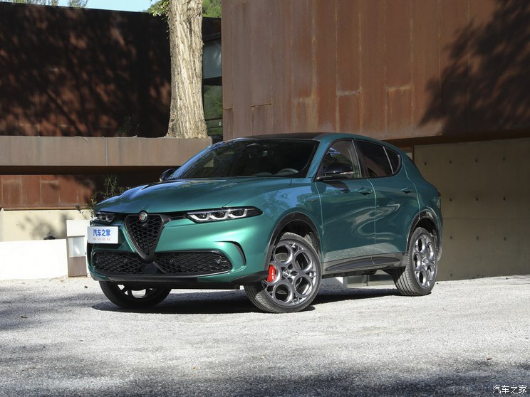 阿尔法・罗密欧 Tonale托纳利 2023款 高配 阿尔法・罗密欧 Tonale托纳利 2023款 高配