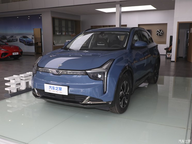 合众汽车 哪吒U 2023款 哪吒U-Ⅱ 挑战版 400 Lite 三元锂 合众汽车 哪吒U 2023款 哪吒U-Ⅱ 挑战版 400 Lite 三元锂