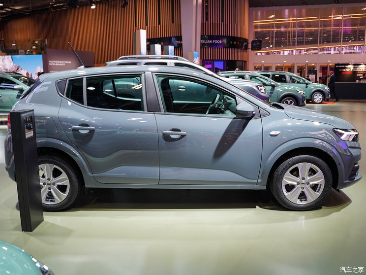 达契亚 达契亚Sandero 2023款 基本型 达契亚 达契亚Sandero 2023款 基本型