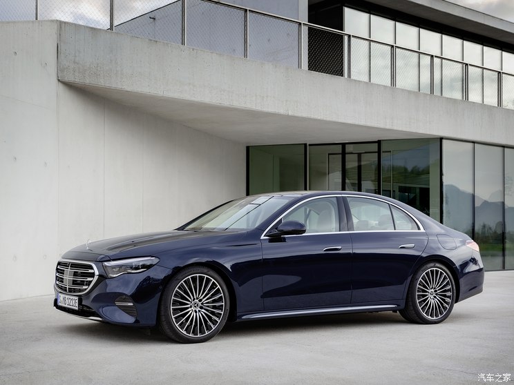 北京奔驰 奔驰E级 2024款 欧洲版 高配型 北京奔驰 奔驰E级 2024款 欧洲版 高配型