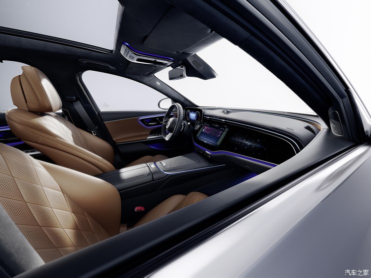 奔驰(进口) 奔驰E级(进口) 2024款 E 200 AMG Line 欧洲版 奔驰(进口) 奔驰E级(进口) 2024款 E 200 AMG Line 欧洲版