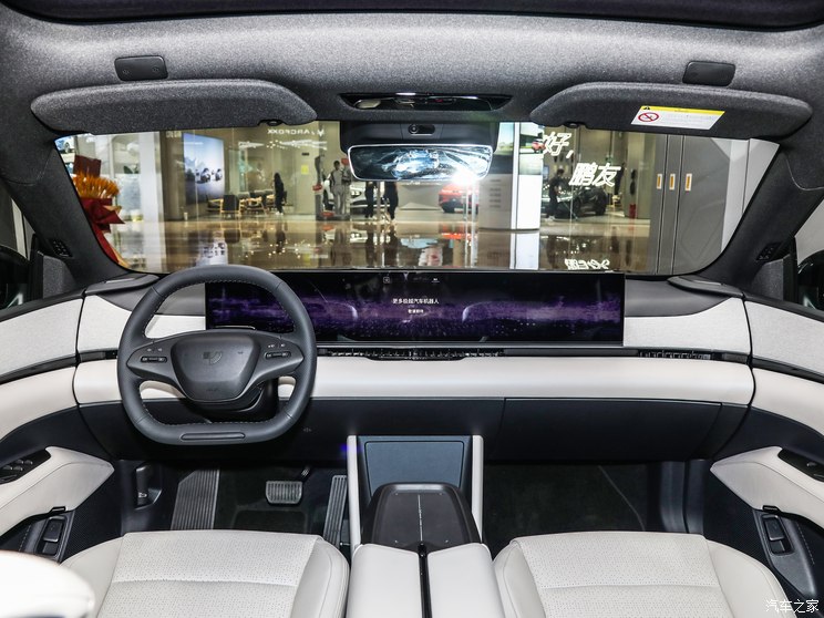 吉利汽车 极越01 2023款 磷酸铁锂 吉利汽车 极越01 2023款 磷酸铁锂