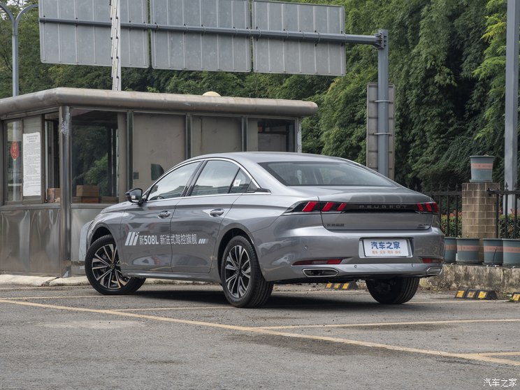 东风标致 标致508 2023款 508L 400THP 驭控旗舰版 东风标致 标致508 2023款 508L 400THP 驭控旗舰版