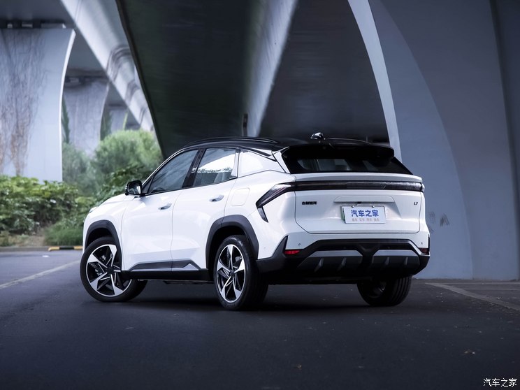 吉利汽车 银河L7 2023款 1.5T 115km 亚运幻影版 吉利汽车 银河L7 2023款 1.5T 115km 亚运幻影版