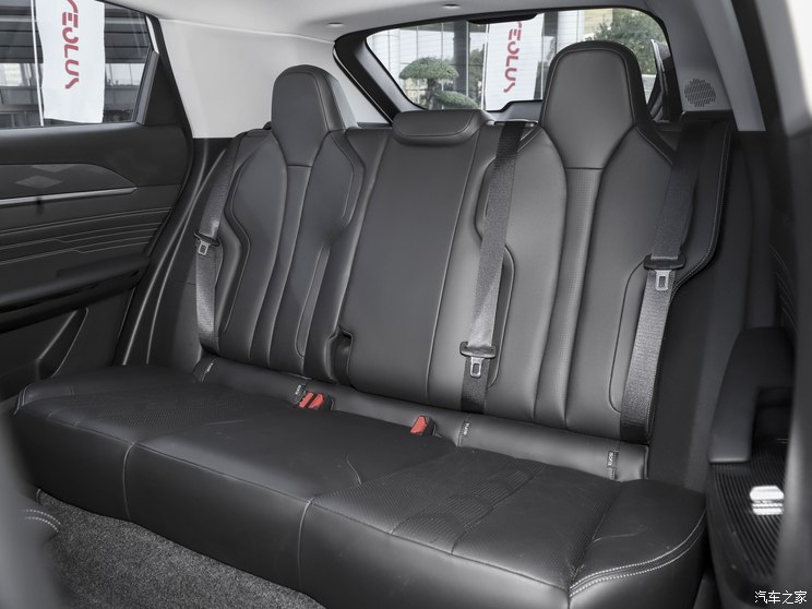 东风乘用车 SKY EV01 2023款 445km PRO 东风乘用车 SKY EV01 2023款 445km PRO