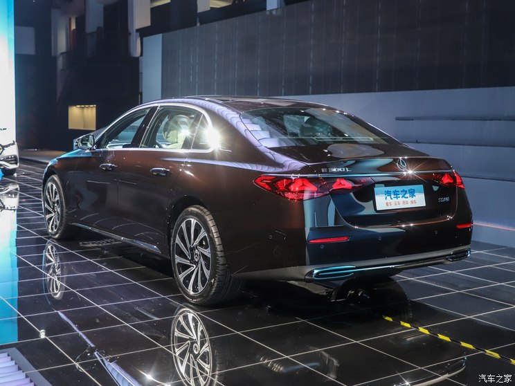 北京奔驰 奔驰E级 2024款 E 300 L 尊贵型 北京奔驰 奔驰E级 2024款 E 300 L 尊贵型