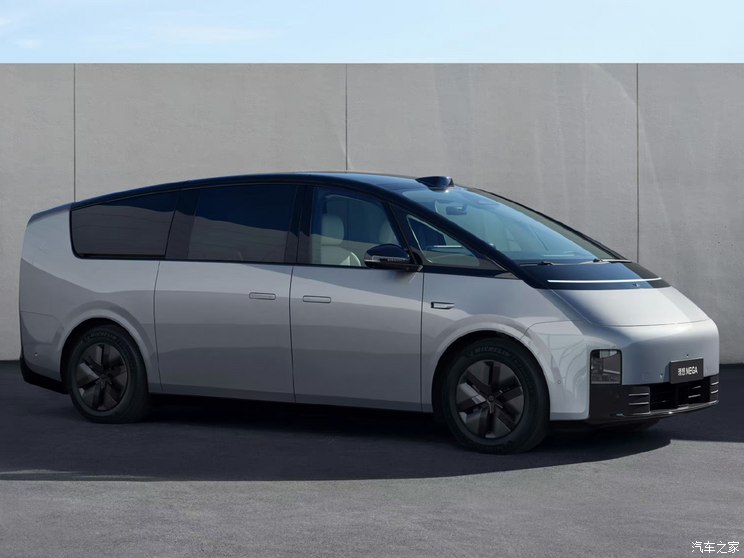 理想汽车 理想MEGA 2023款 试装车 理想汽车 理想MEGA 2023款 试装车