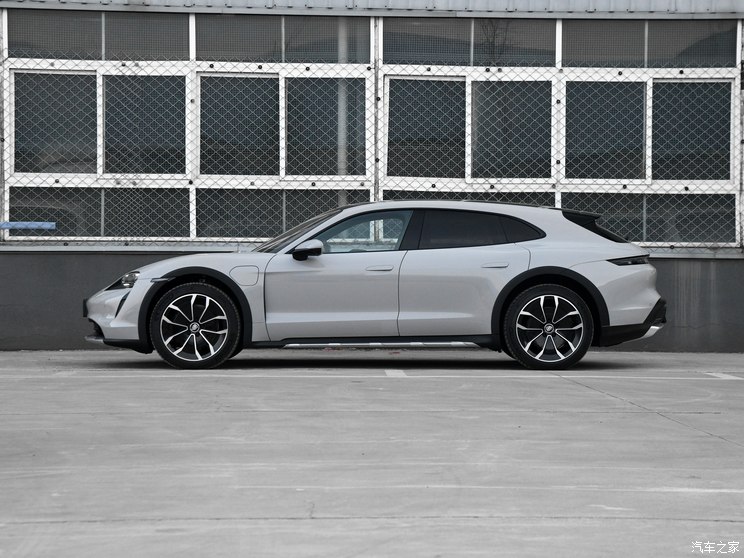 保时捷 Taycan 2022款 Taycan 4 Cross Turismo 保时捷 Taycan 2022款 Taycan 4 Cross Turismo