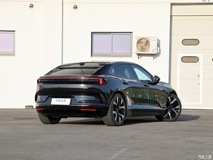 Polestar Polestar 4 2023款 双电机高性能PLUS Polestar Polestar 4 2023款 双电机高性能PLUS