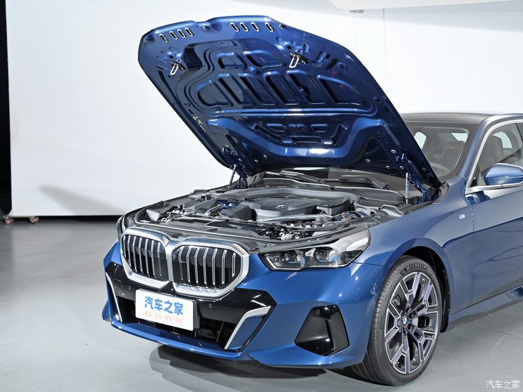 华晨宝马 宝马5系 2024款 530Li M运动套装 华晨宝马 宝马5系 2024款 530Li M运动套装