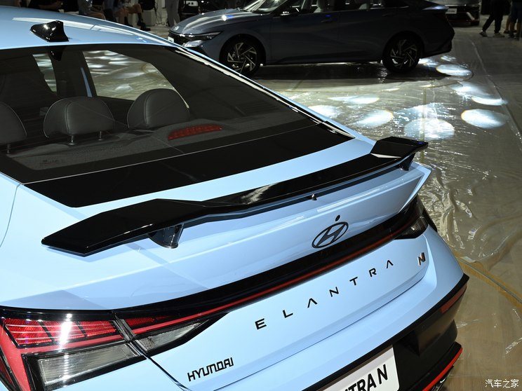 现代N 伊兰特Elantra N 2023款 2.0T N 现代N 伊兰特Elantra N 2023款 2.0T N