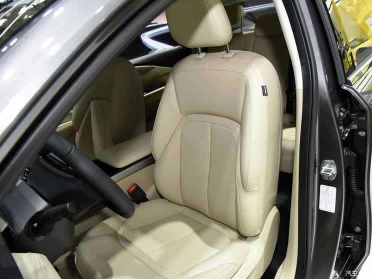 上汽通用五菱 五菱星光 2024款 插电高配 上汽通用五菱 五菱星光 2024款 插电高配