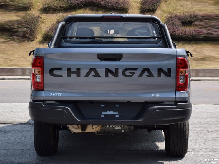 长安汽车 长安猎手 2024款 2.0T 两驱长箱 长安汽车 长安猎手 2024款 2.0T 两驱长箱